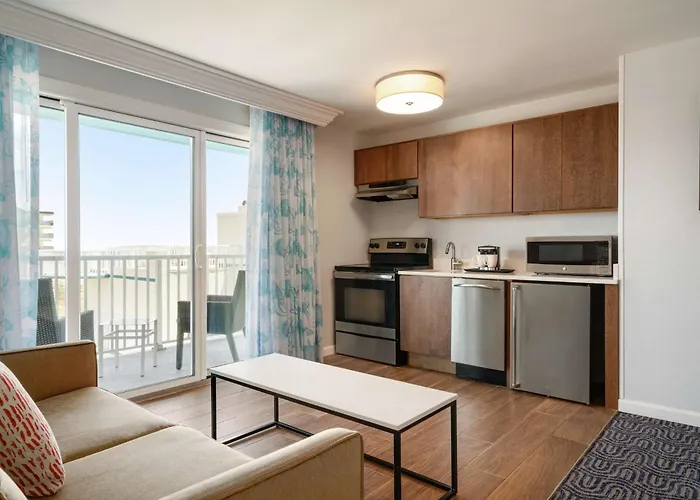 Hotel Doubletree By Hilton Ocean Oceanfront 4*