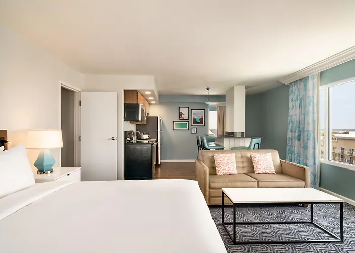 Doubletree By Hilton Ocean Oceanfront 4*