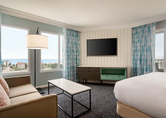Hotel Doubletree By Hilton Ocean Oceanfront
