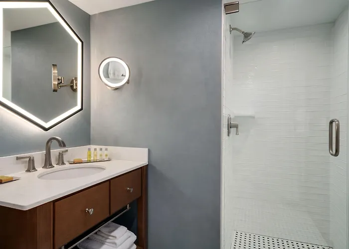 Doubletree By Hilton Ocean Oceanfront Hotel 4*