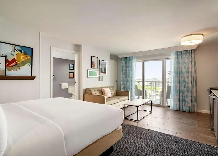 Doubletree By Hilton Ocean Oceanfront