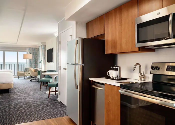 Doubletree By Hilton Ocean Oceanfront