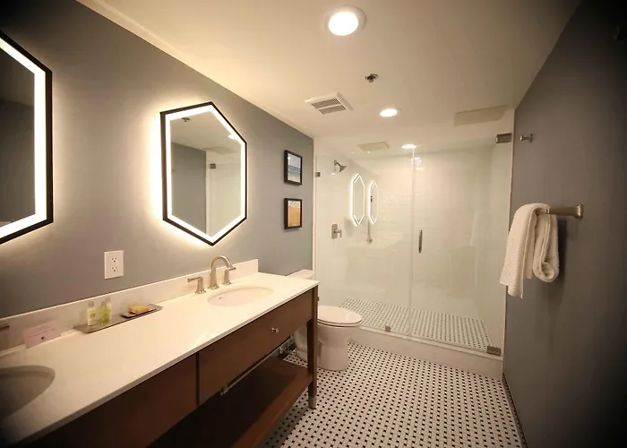 Hotel Doubletree By Hilton Ocean Oceanfront Ocean City